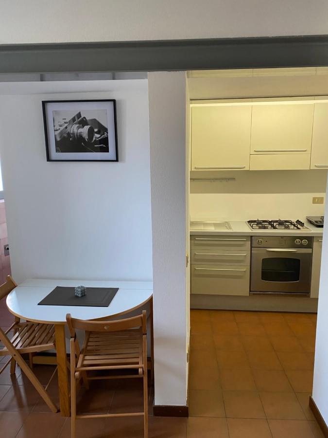 Vicolo Forno Apartment Mercallo Exterior photo