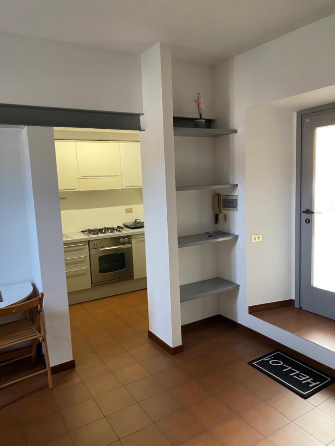 Vicolo Forno Apartment Mercallo Exterior photo